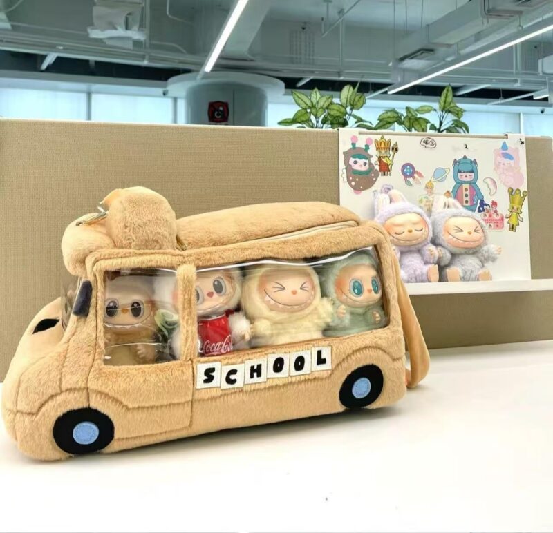 Bus-Shaped Crossbody Bag for Labubu – Holds Up to 10 Dolls - Image 2