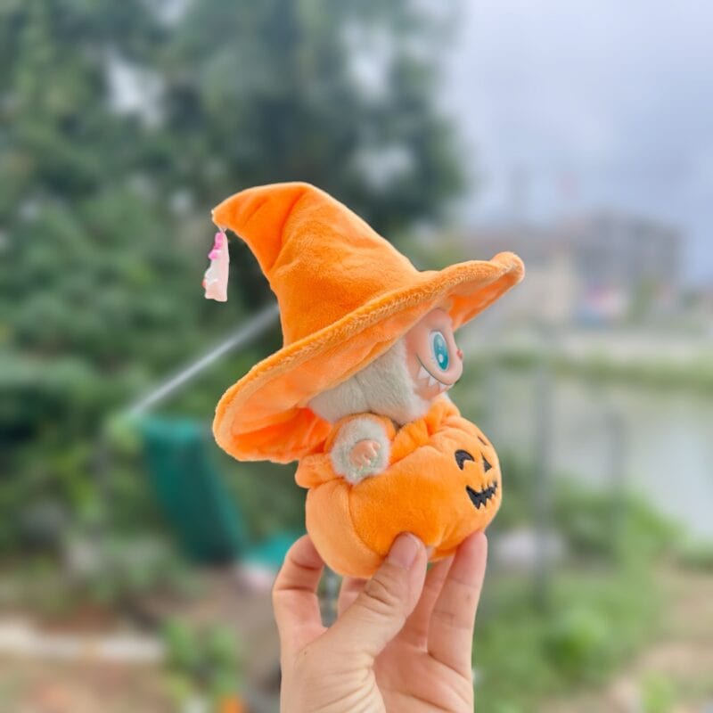 Smiling Jack-O'-Lantern Costume for Labubu - Image 2
